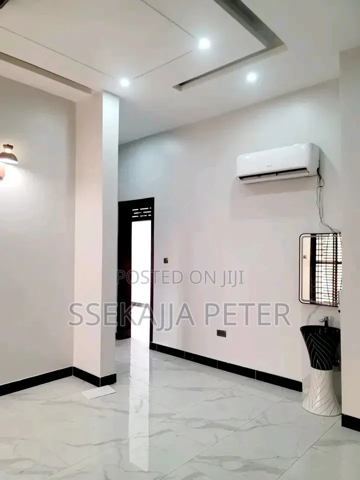 3bdrm House in Standalone Kisaasi, Central Division for rent in Central Division