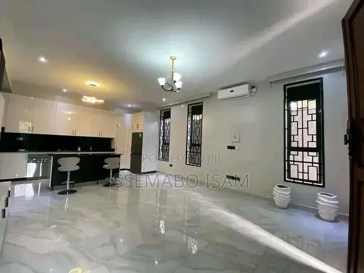4bdrm House in Standalone Kisaasi, Central Division for rent in Central Division