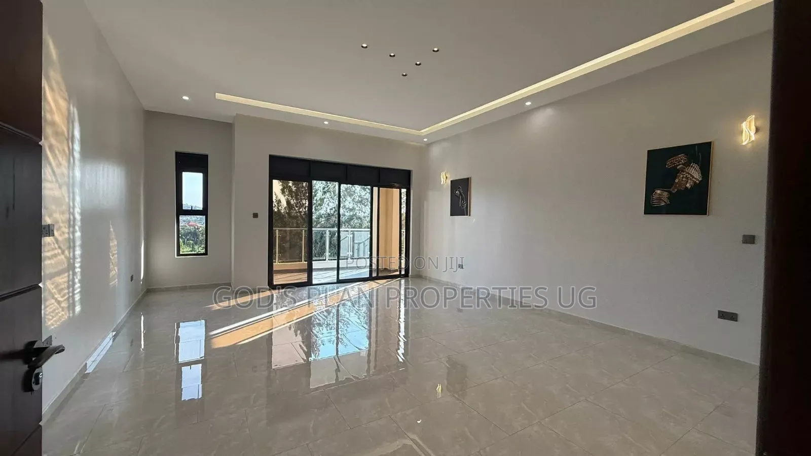 5bdrm Duplex in Nakawa Estate, Central Division for rent in Central Division
