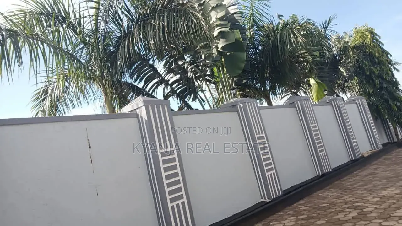 5bdrm Bungalow in Kabubu Estates, Kira for sale in Kira