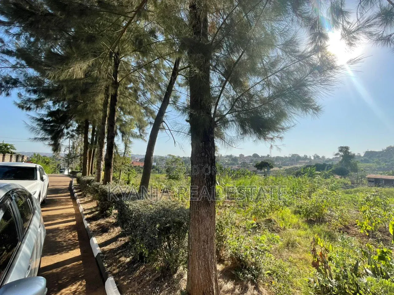 Land for Sale in Lubowa Size 50 Decimals. in Wakiso / Wakiso