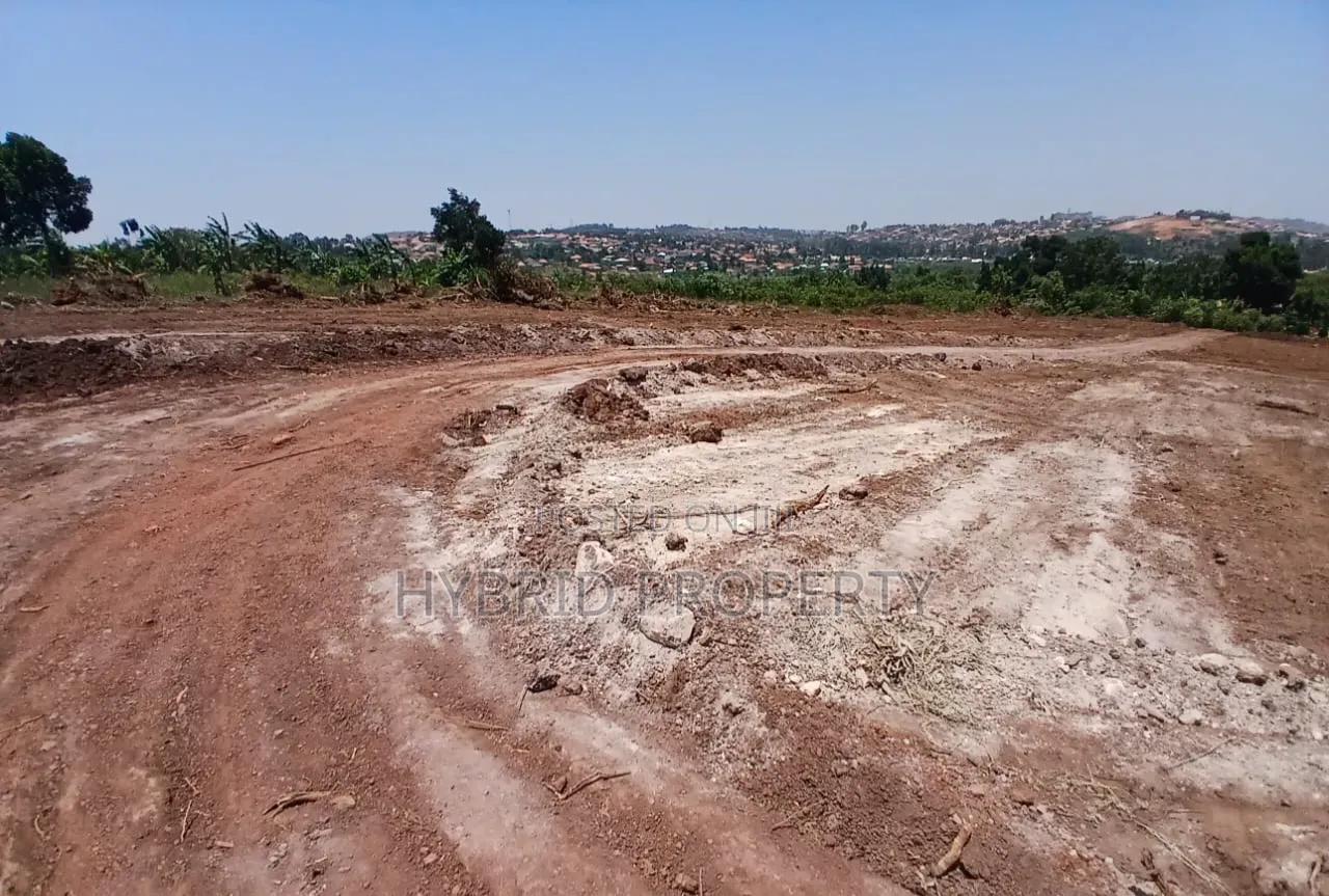 Prime Plots for Sale at Wakiso~Buyera Temangalo Estate~Hoima Road. in Wakiso / Wakiso
