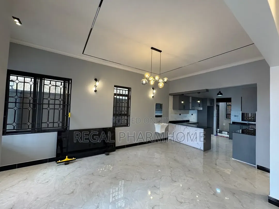 4bdrm Bungalow in Muyenga, Central Division for rent in Central Division