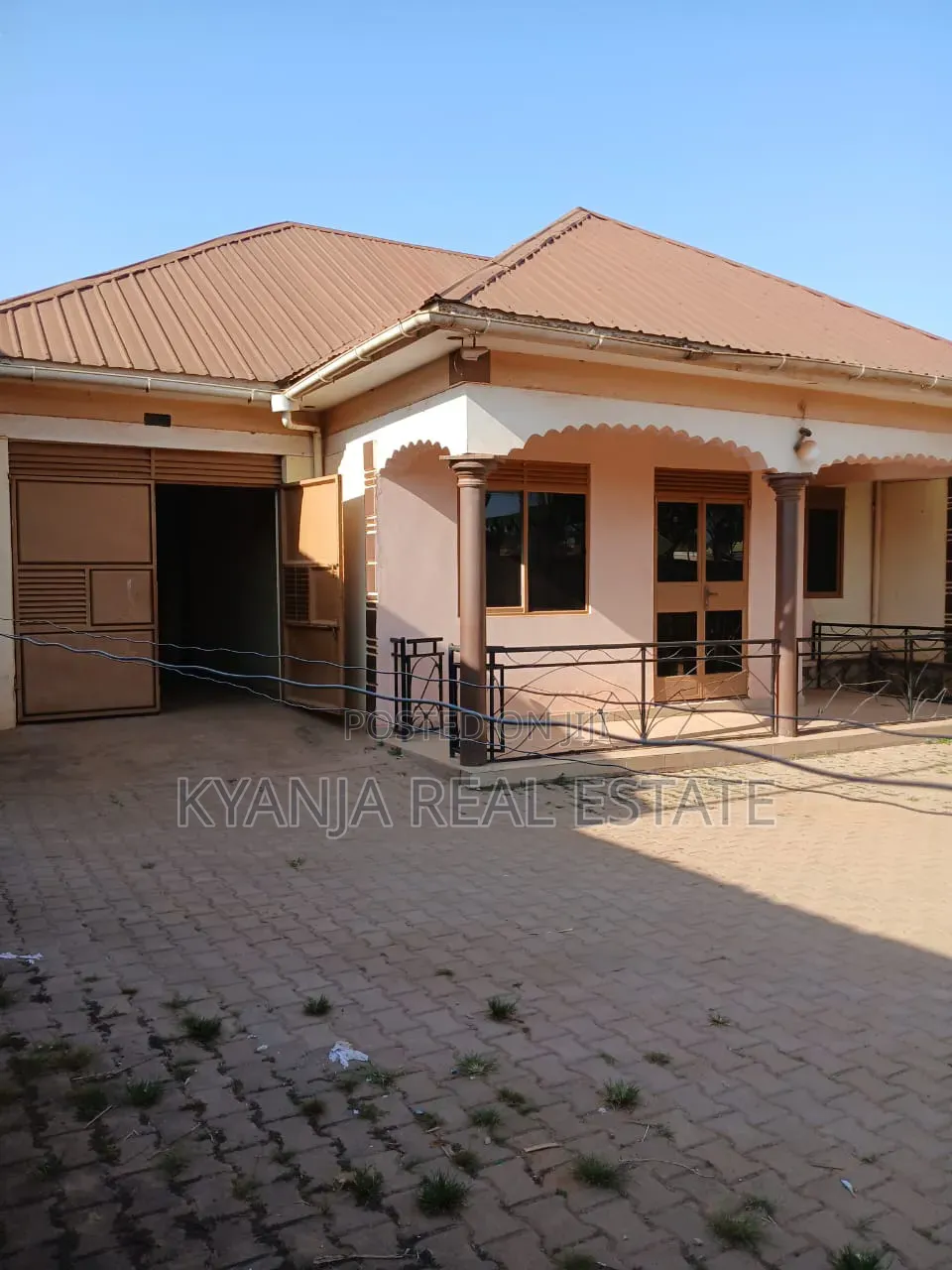 3bdrm Bungalow in Kyanja Estates, Kawempe for sale in Kawempe