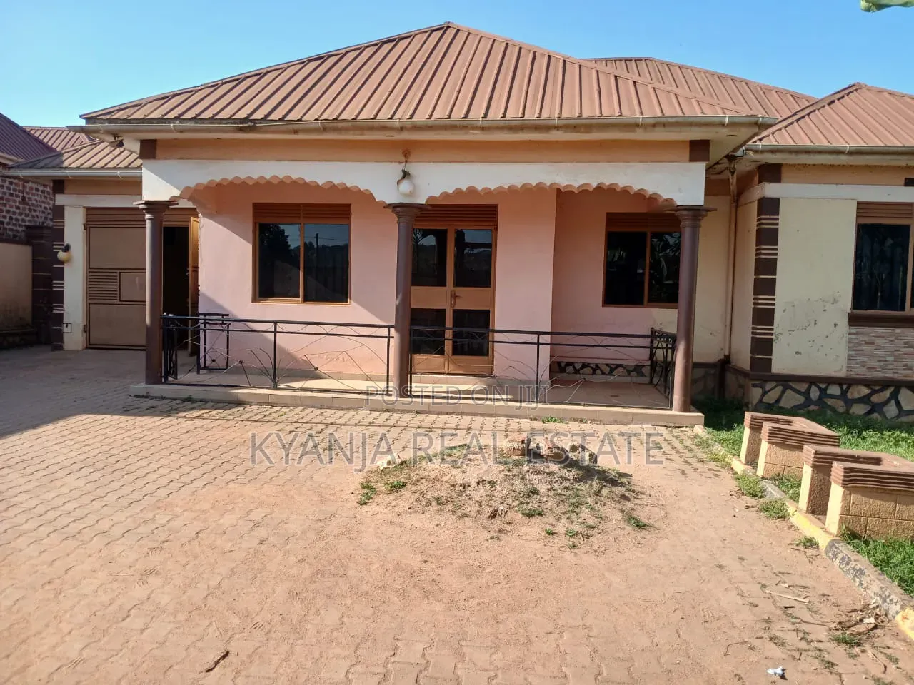 3bdrm Bungalow in Kyanja Estates, Kawempe for sale in Kawempe