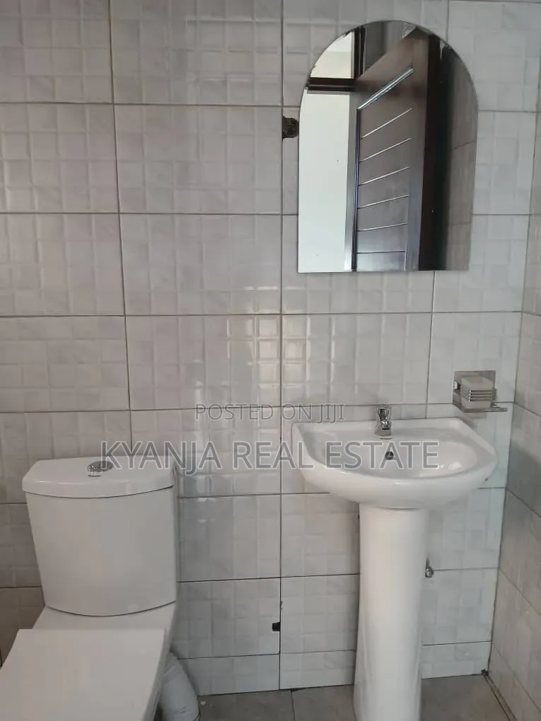 10bdrm Townhouse/Terrace in Seguku Estates, Wakiso / Wakiso for sale in Wakiso / Wakiso