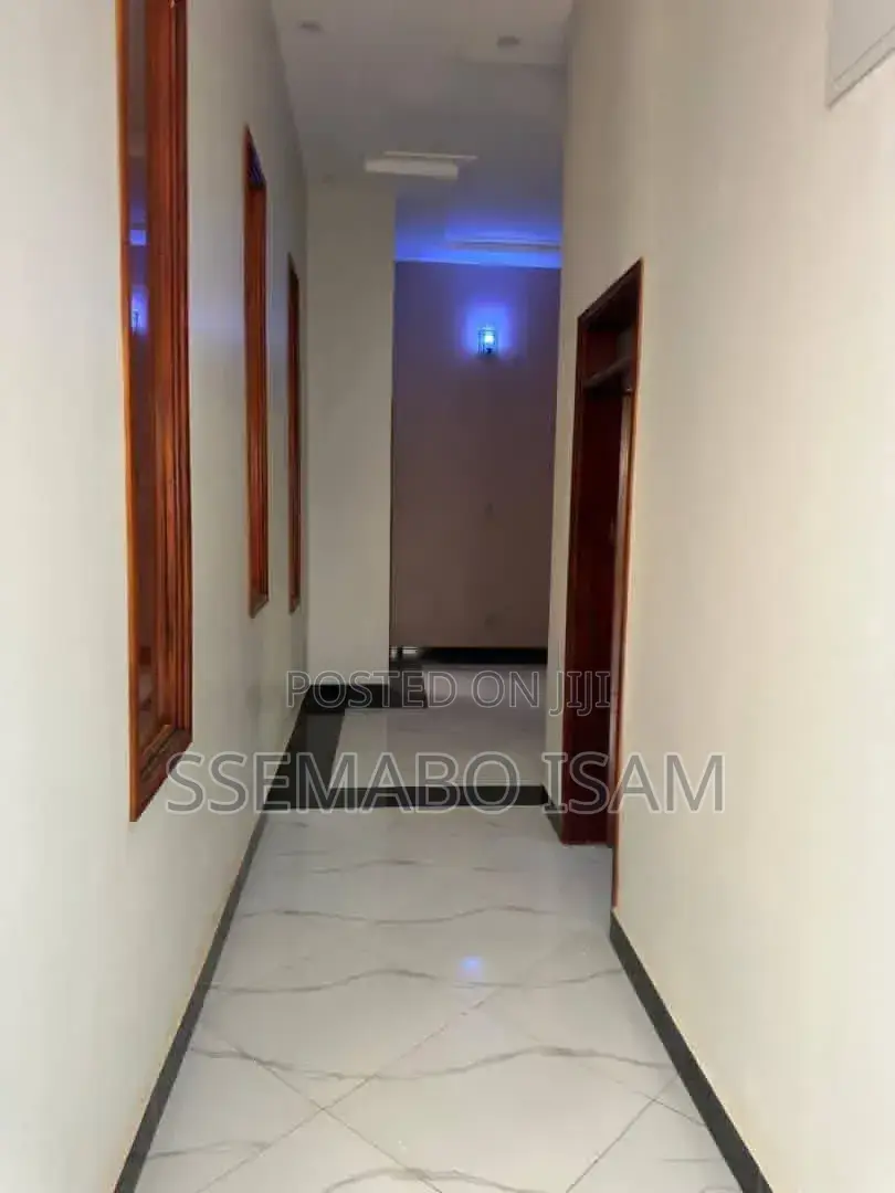3bdrm House in Standalone Kisaasi, Central Division for rent in Central Division