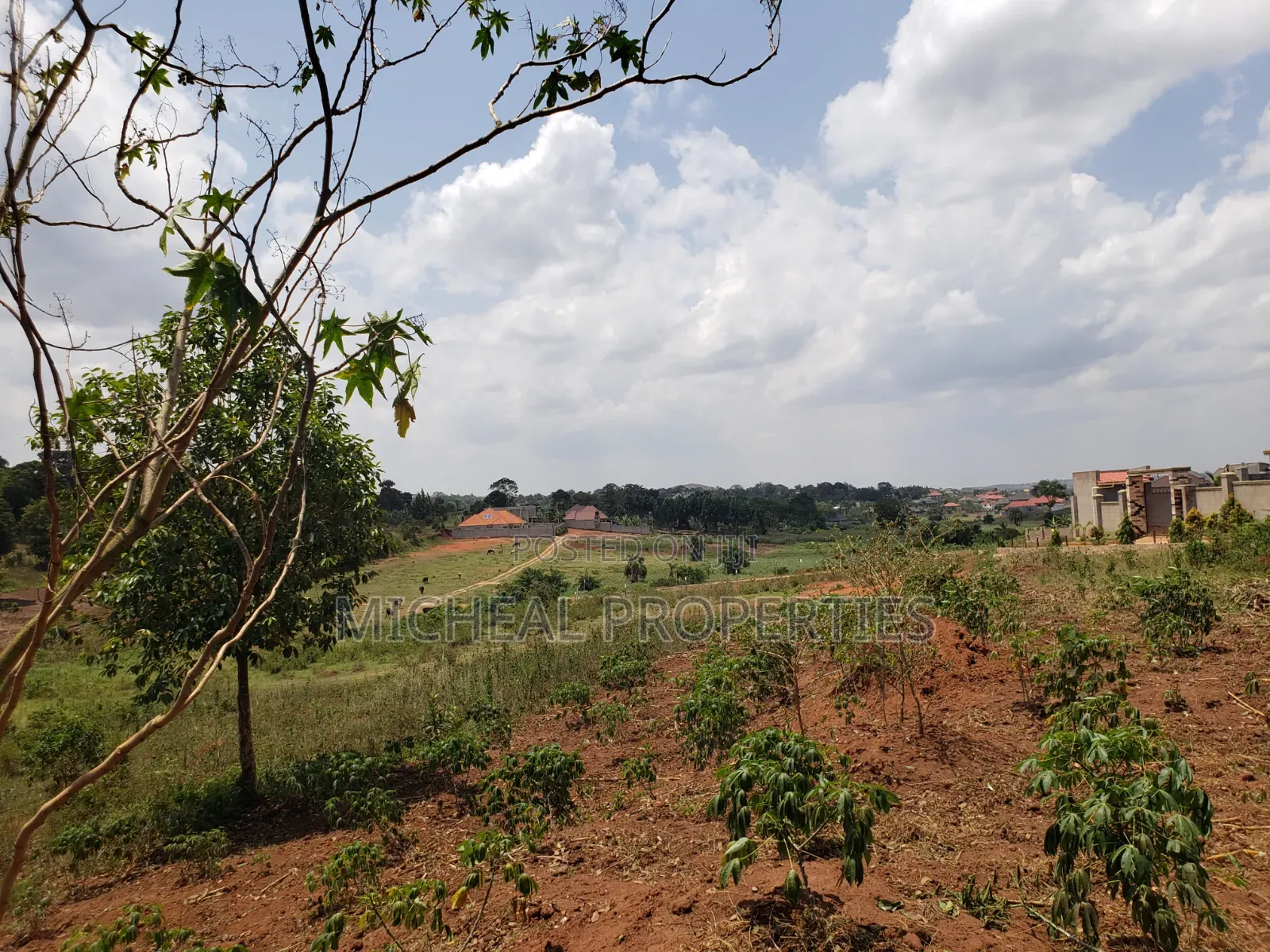 2acres for Sell Gayaza Nakwero 800m in Kawempe