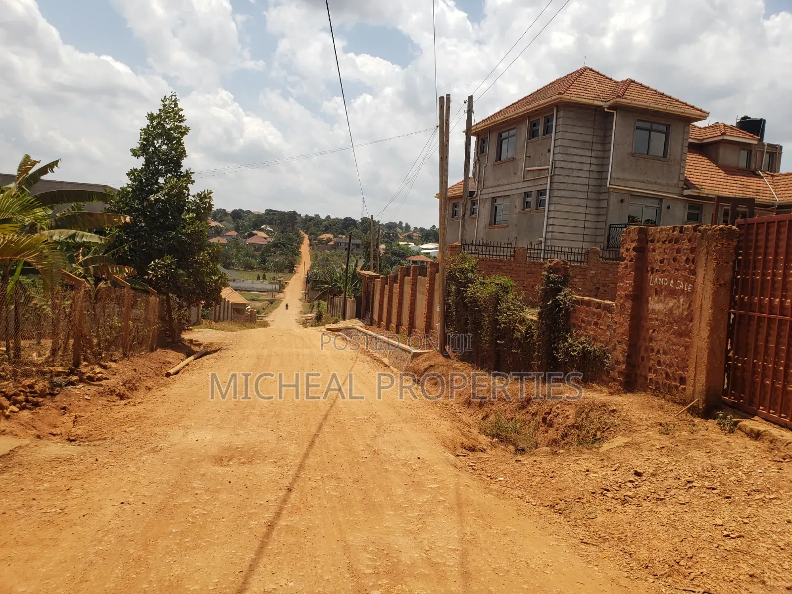 1acer for Sell Gayaza Nakwero at 600m in Kawempe