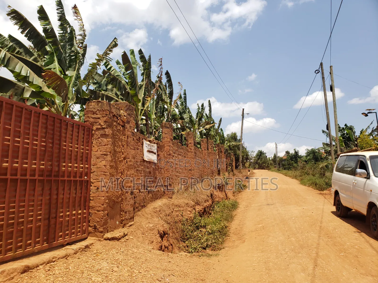 1acer for Sell Gayaza Nakwero at 600m in Kawempe