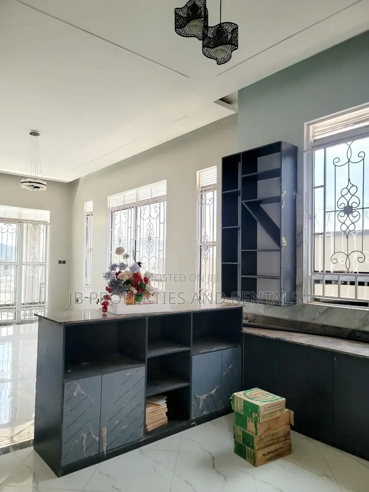 Furnished 6bdrm House in Home House, Katabi for sale in Katabi