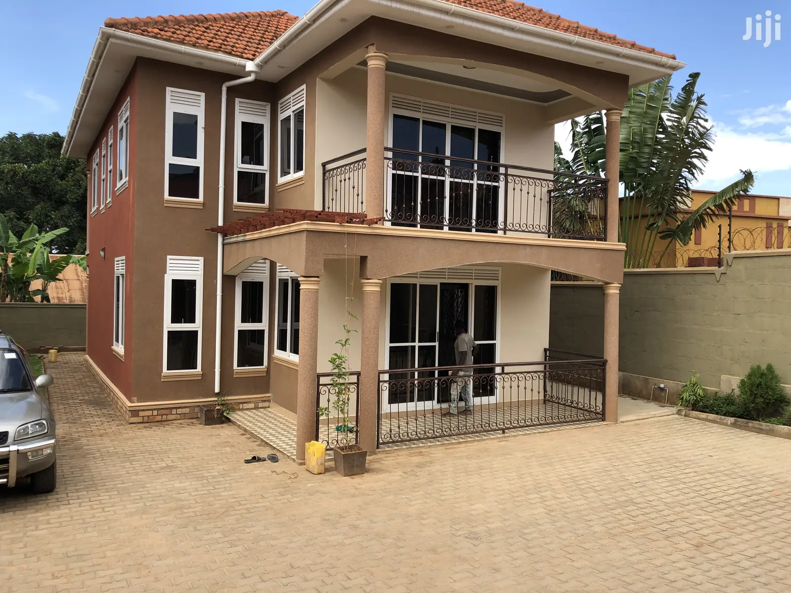 Stylish Home in Naalya on Sell in Kampala