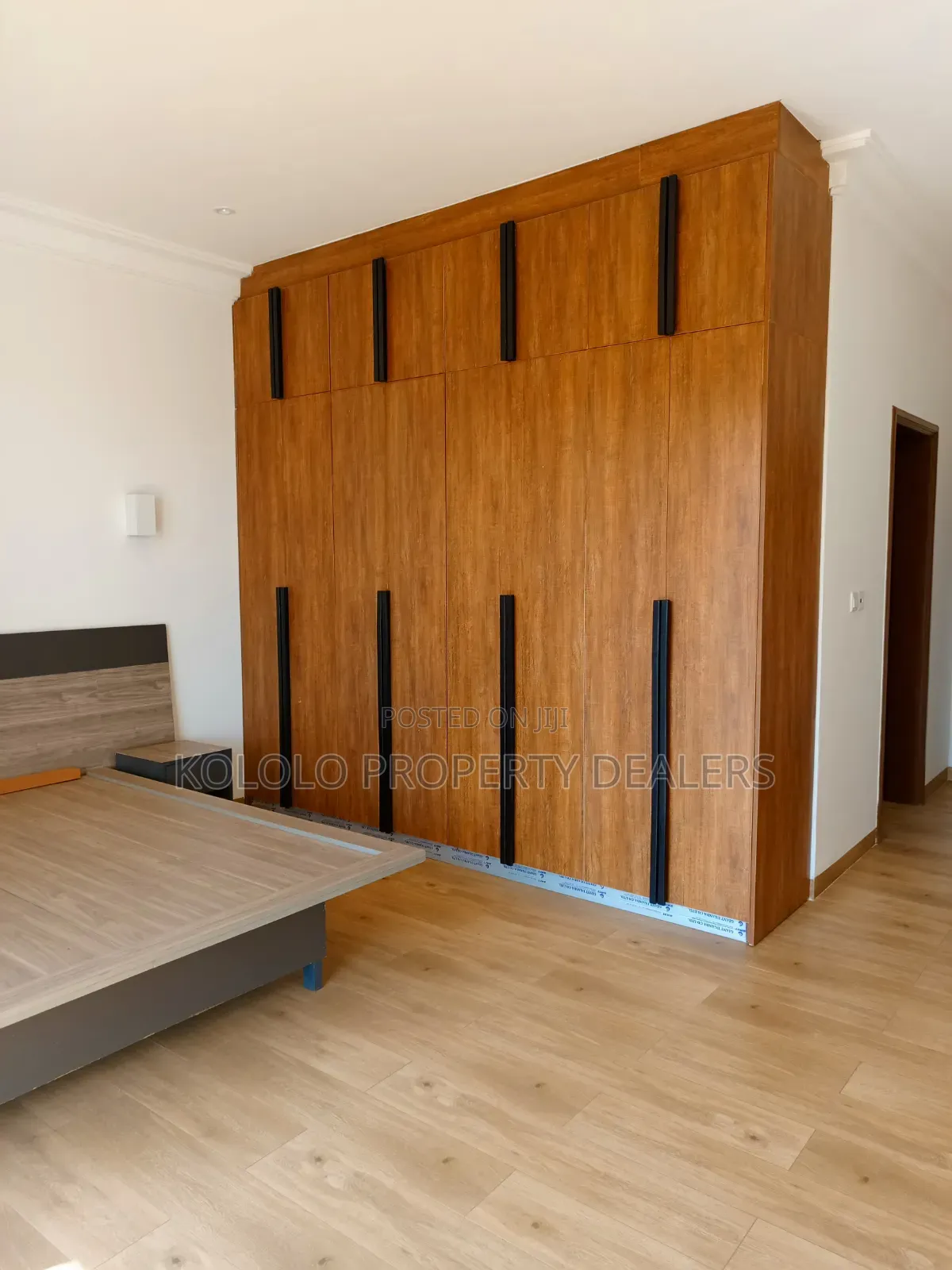3bdrm Apartment in Kololo, Central Division for sale in Central Division
