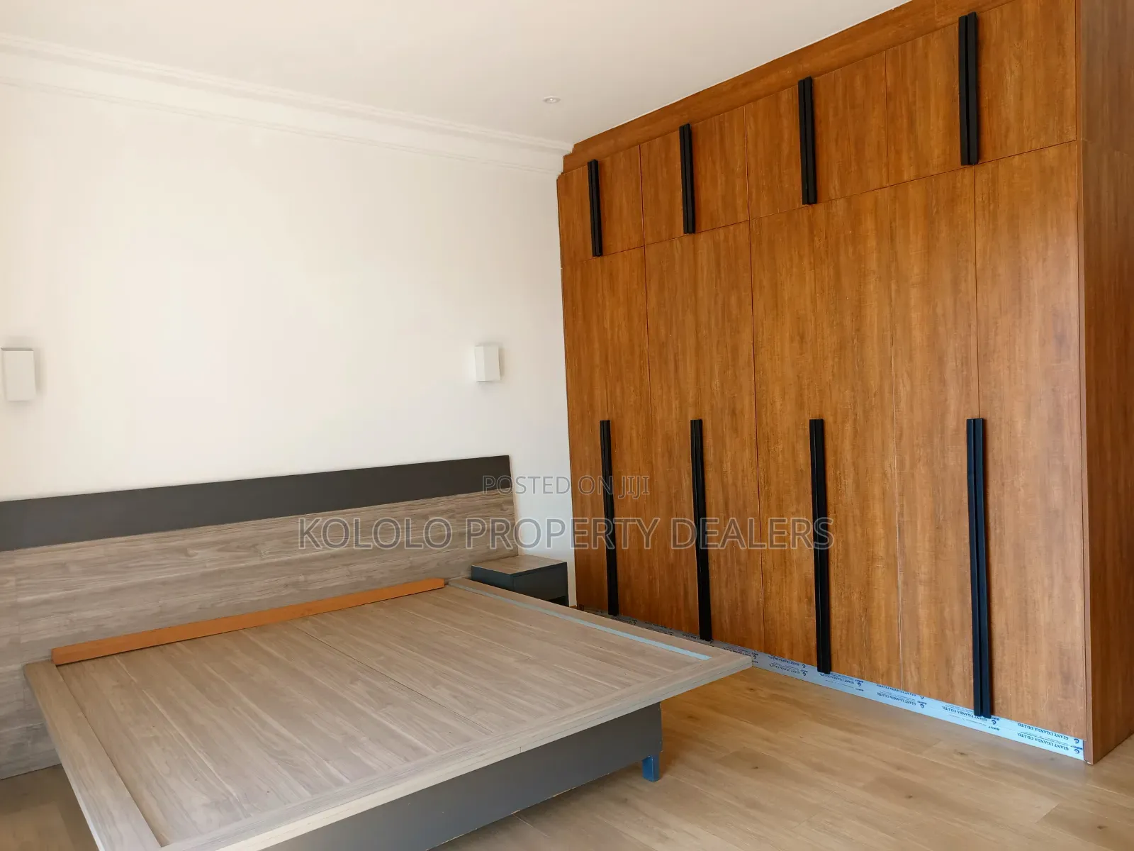 3bdrm Apartment in Kololo, Central Division for sale in Central Division