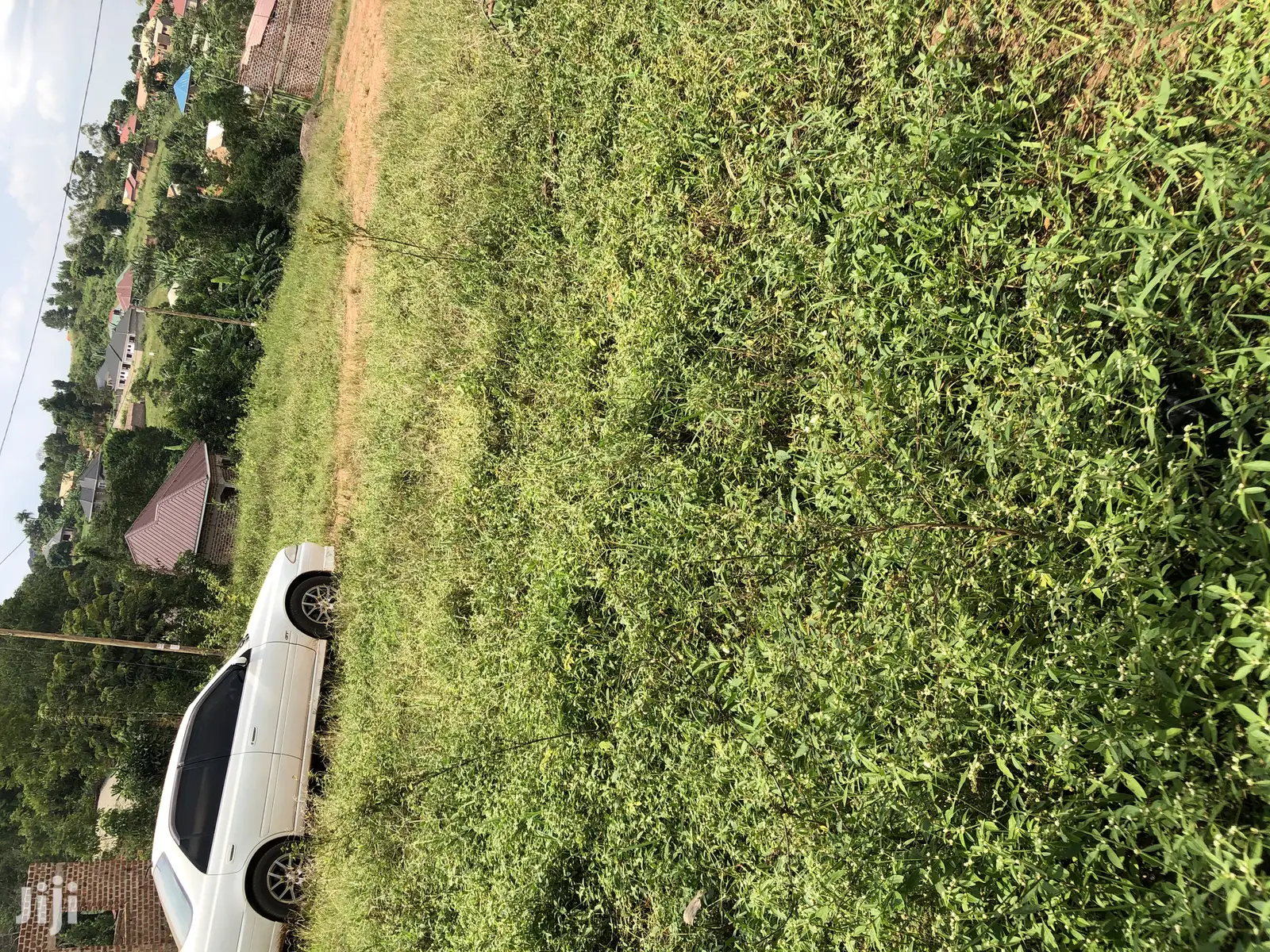 Kira Amazing Plot Near the Main Road on Sell in Kampala