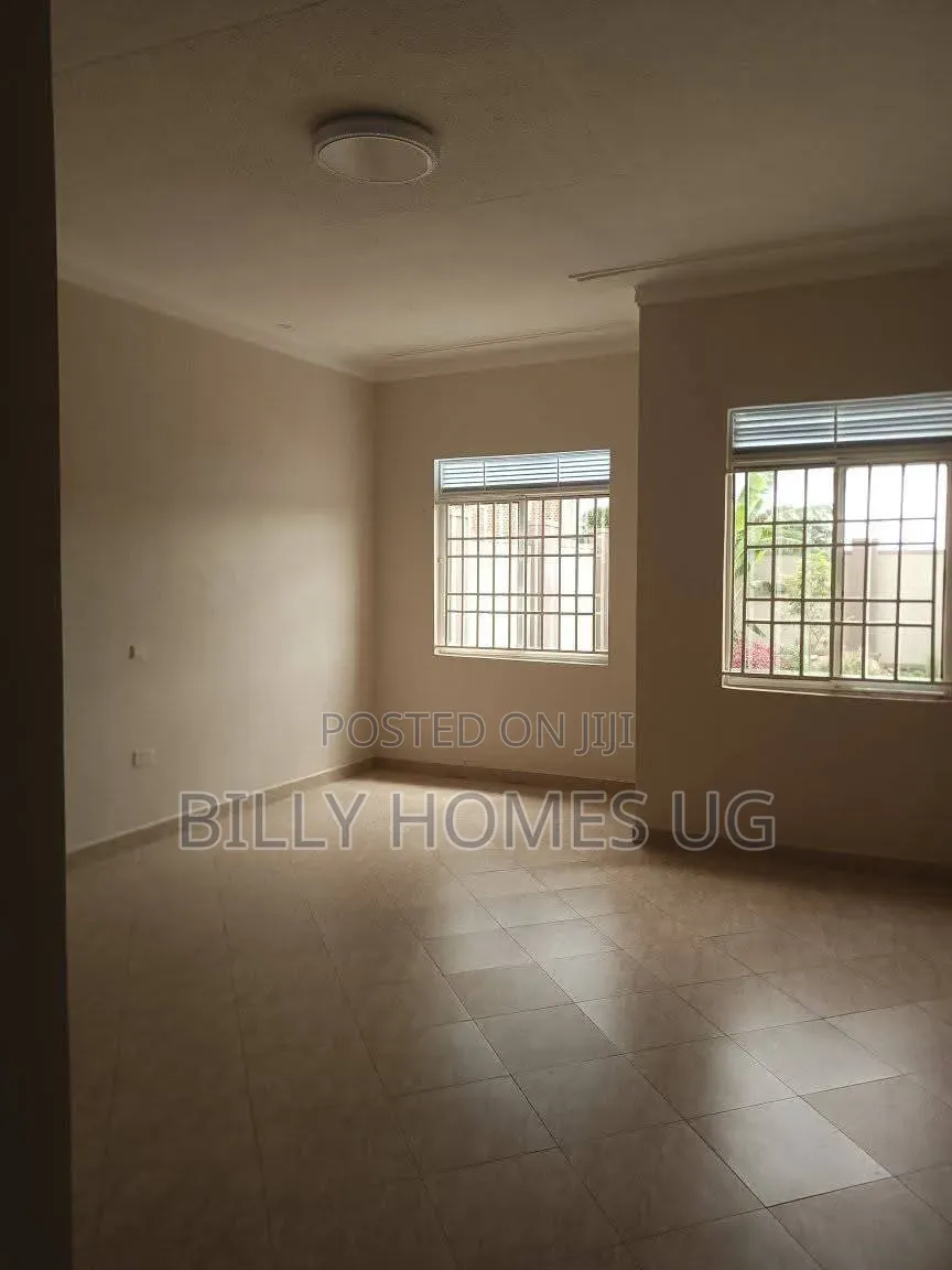 4bdrm House in Nangabo for sale in Nangabo