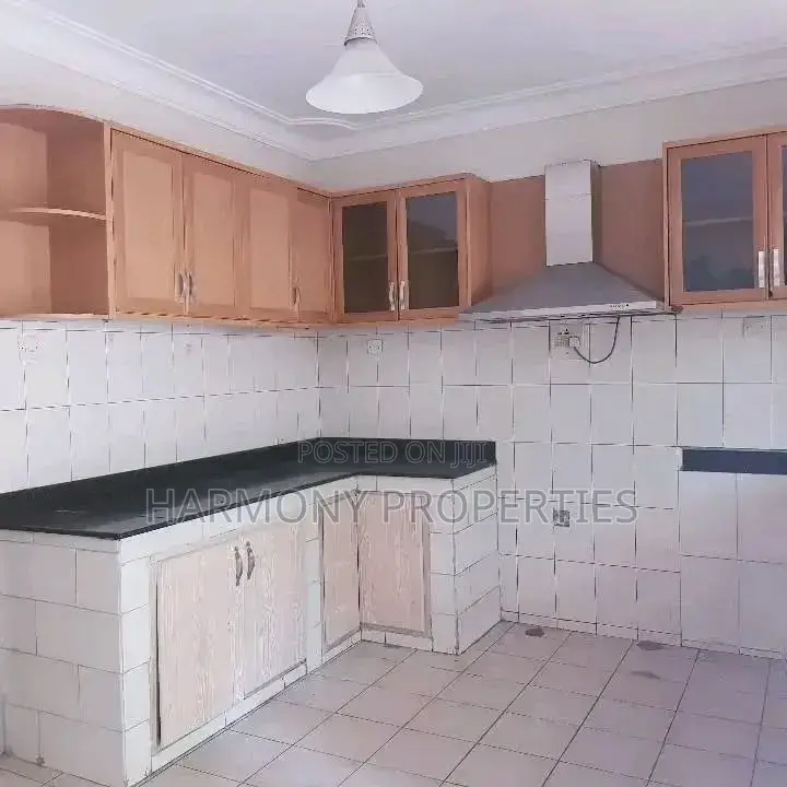 5bdrm Mansion in Naguru, Central Division for rent in Central Division