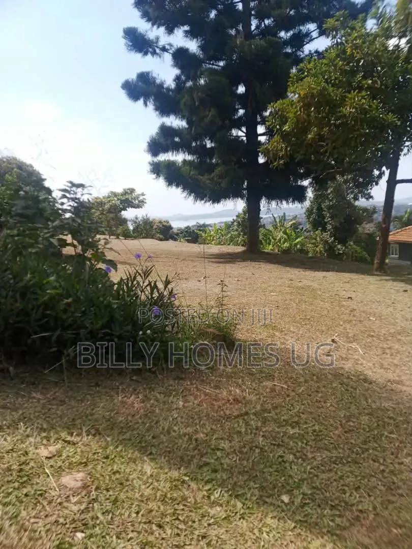 45decimals Prime Land for Sale in Upper Muyenga in Makindye