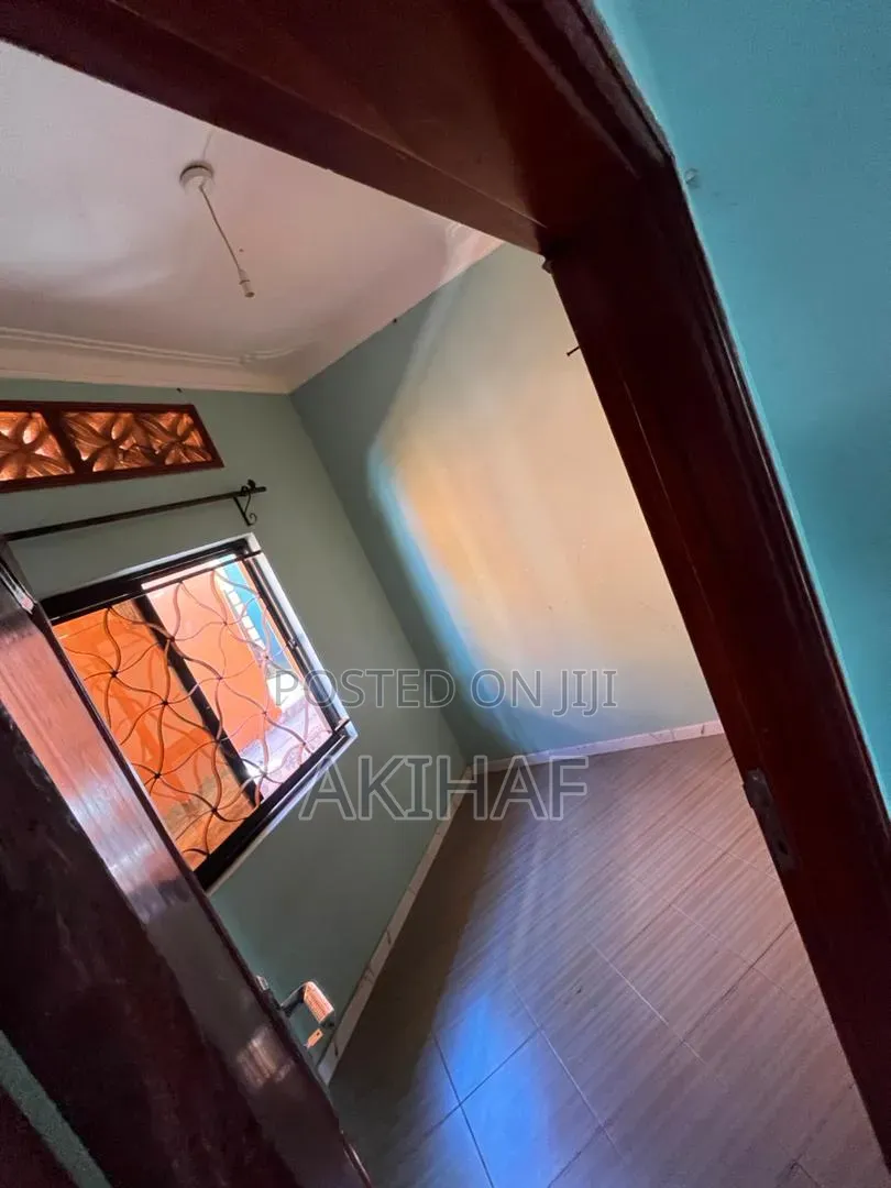 2bdrm House in Ndejje Kanaaba, Makindye for sale in Makindye