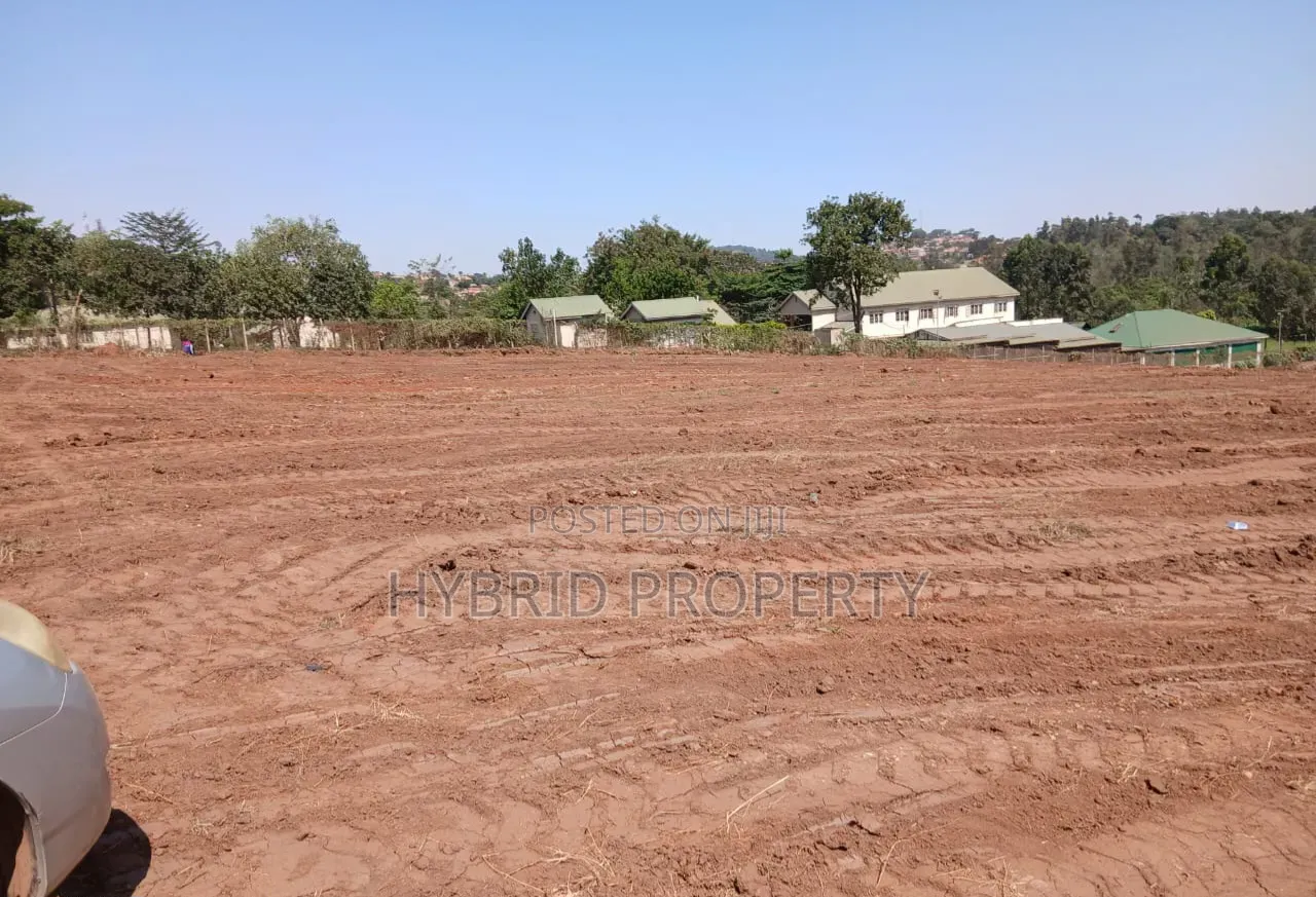 Prime Plots for Sale at Namusera~Wakiso Tarmac Divine Land Estate. in Wakiso / Wakiso