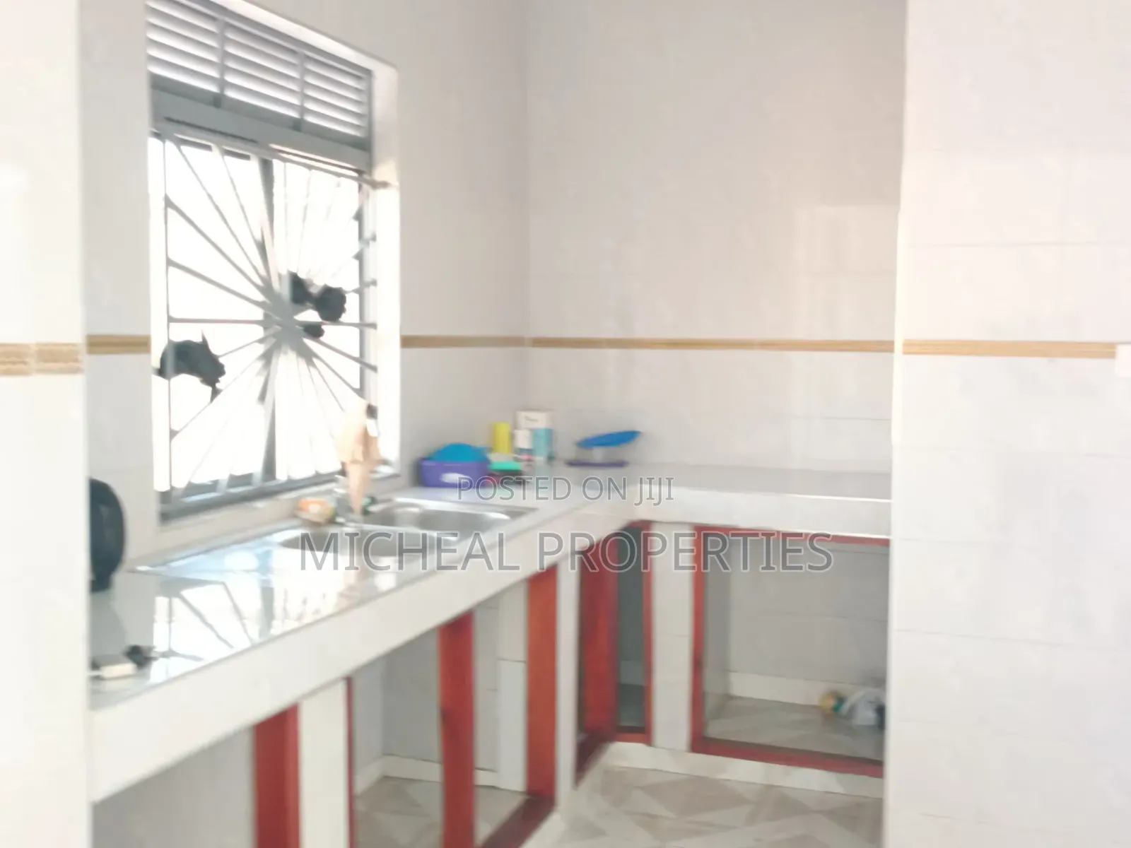 3bdrm House in Kasangati Kitti 180M, Kawempe for sale in Kawempe