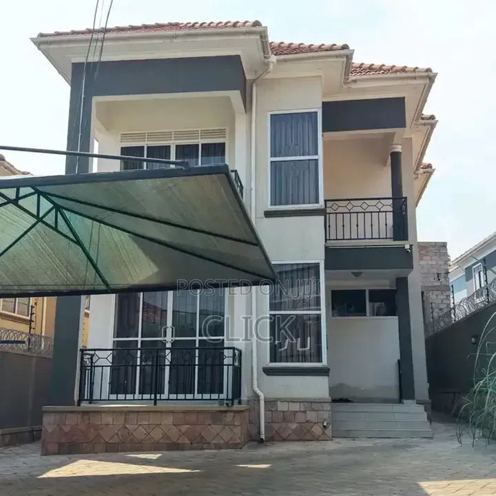 5bdrm Apartment in Muyenga, Makindye for rent in Makindye