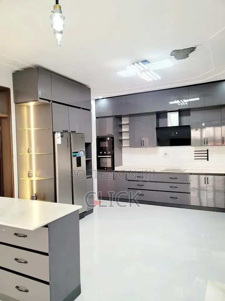 5bdrm Duplex in Muyenga, Makindye for rent in Makindye