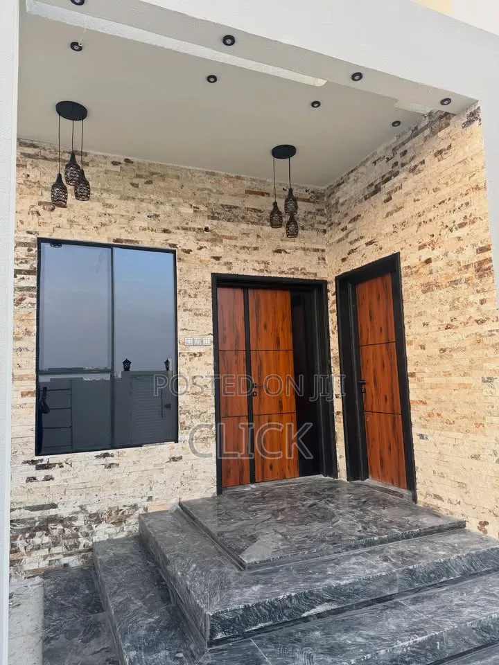 4bdrm Duplex in Muyenga, Makindye for rent in Makindye