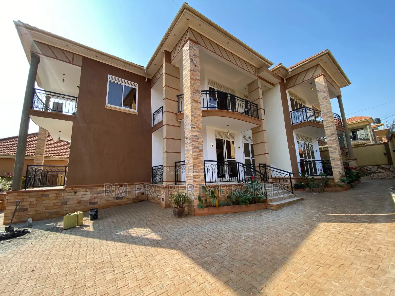5bdrm Duplex in Lubowa, Central Division for rent in Central Division