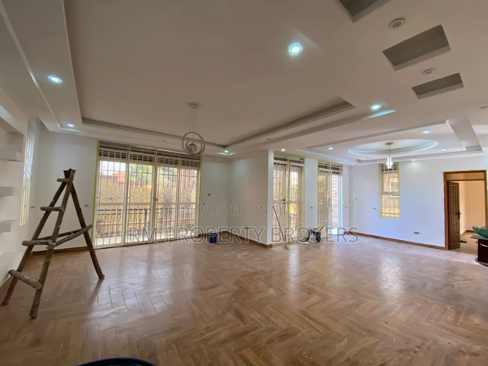5bdrm Duplex in Lubowa, Central Division for rent in Central Division