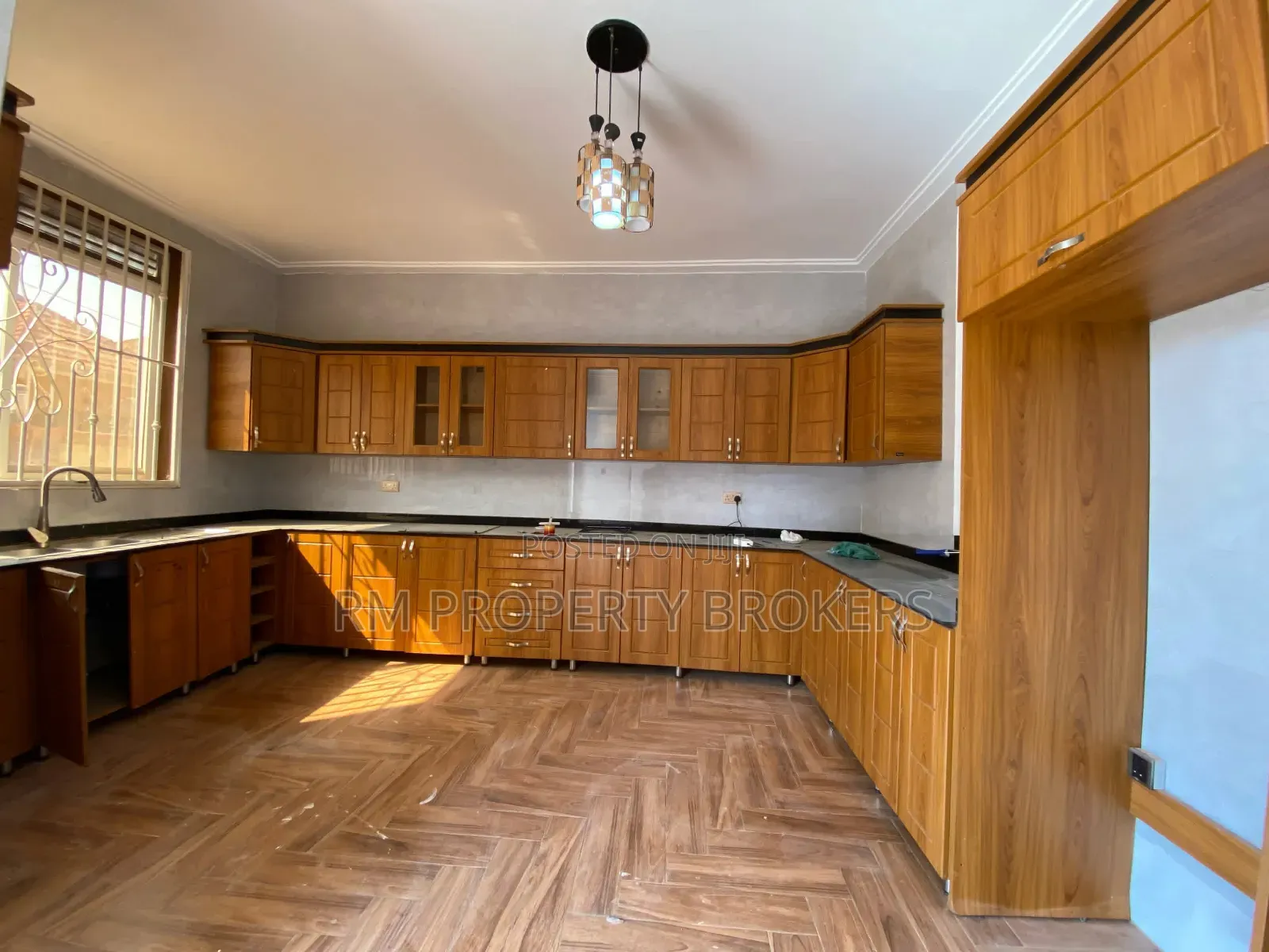 5bdrm Duplex in Lubowa, Central Division for rent in Central Division