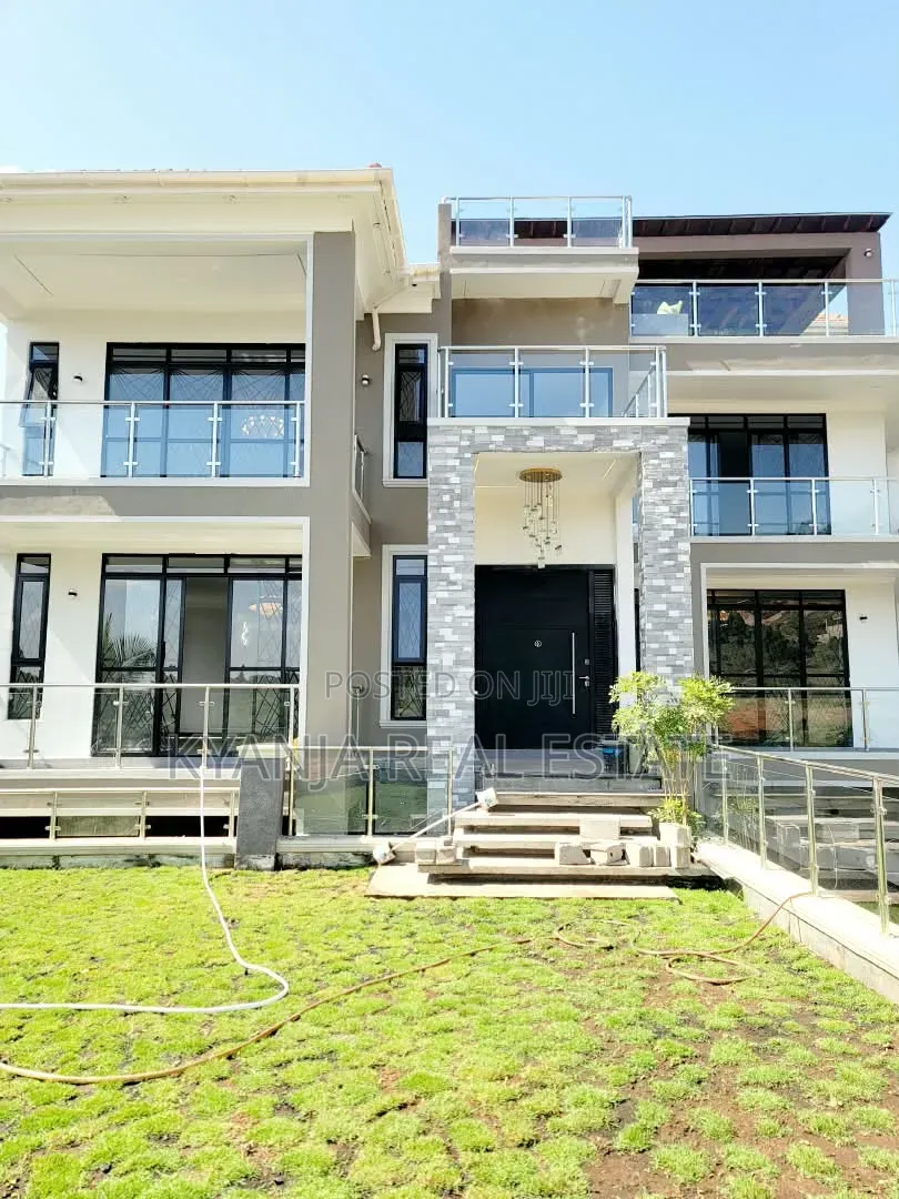 7bdrm Mansion in Lubowa Estates, Wakiso / Wakiso for sale in Wakiso / Wakiso