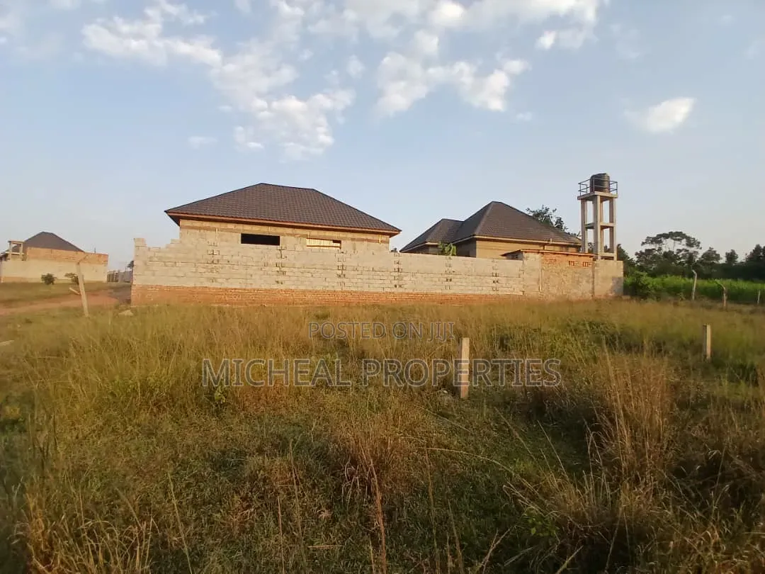 Plot for Sell Masoli Gayaza Rd at 85m in Kawempe