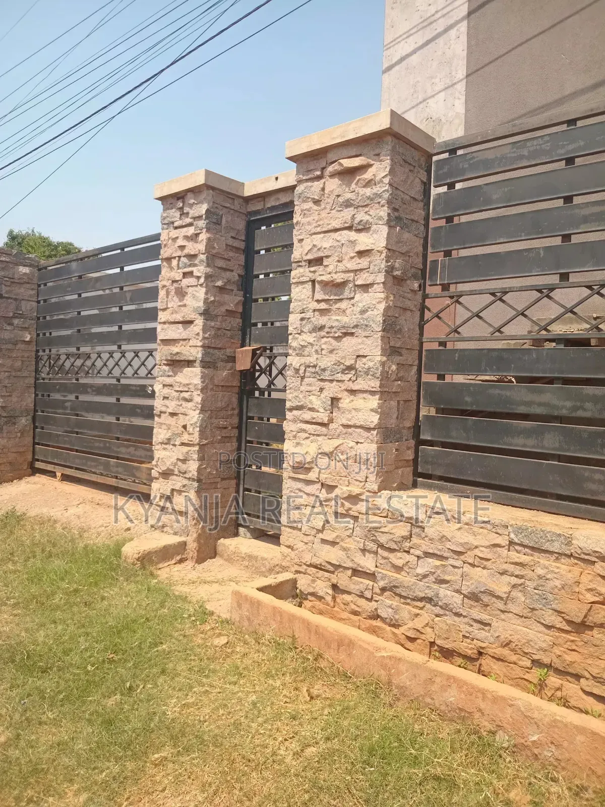 1bdrm Duplex in Kyanja Estates, Nakawa for sale in Nakawa