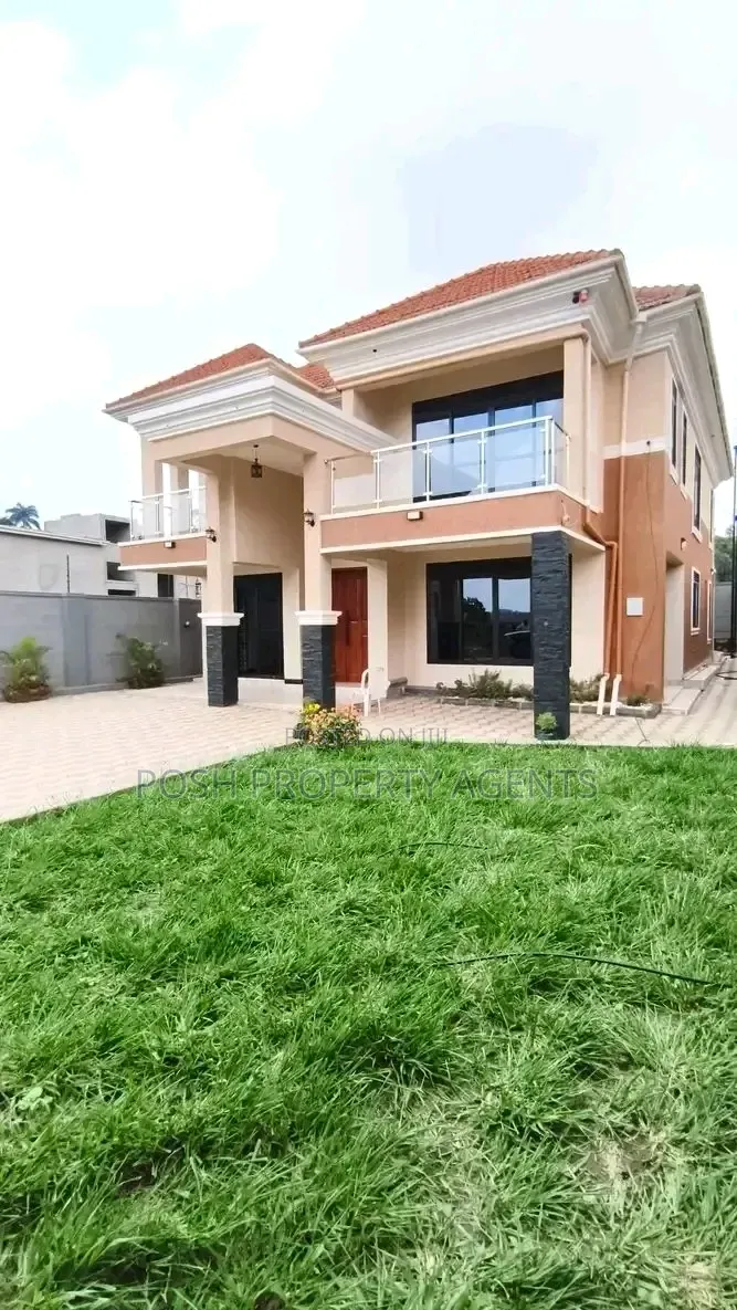 4bdrm Duplex in Kitende, Central Division for rent in Central Division