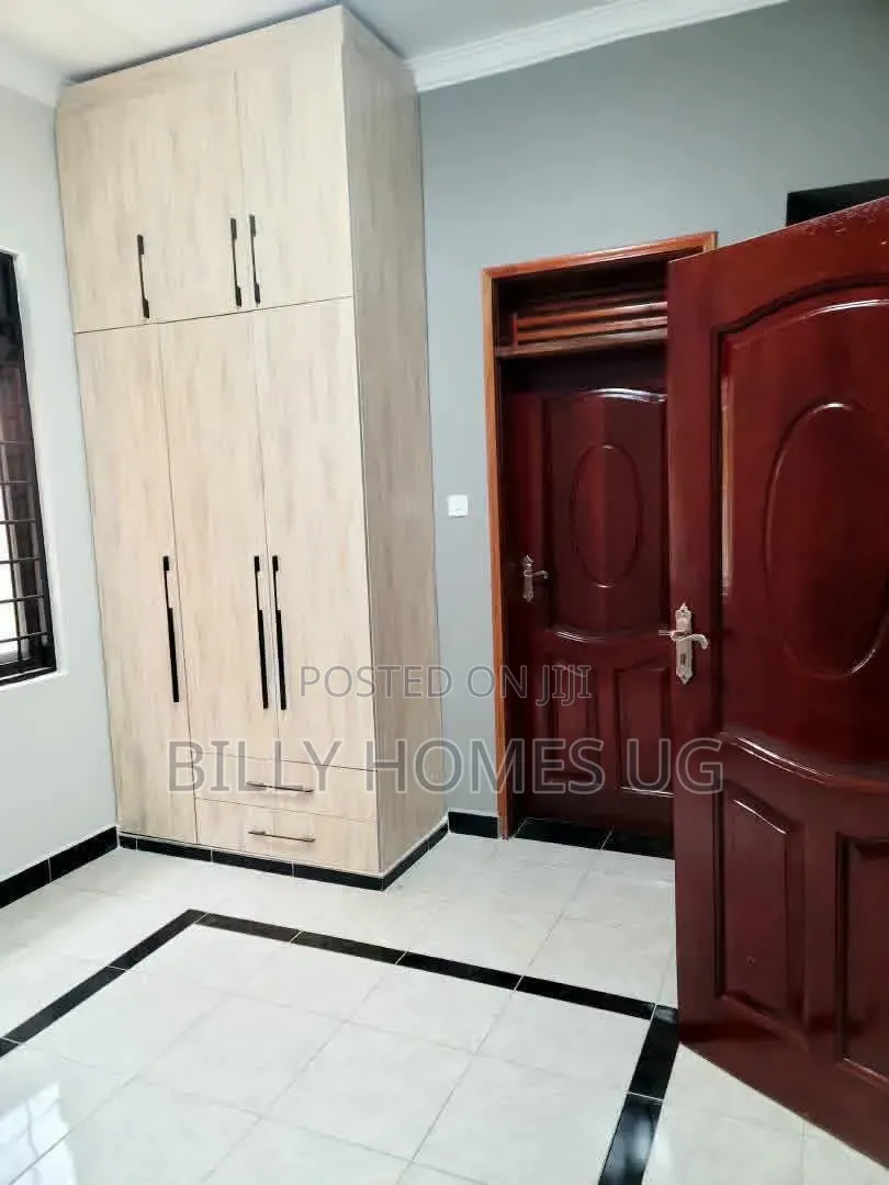 3bdrm Bungalow in Ssisa for sale in Ssisa