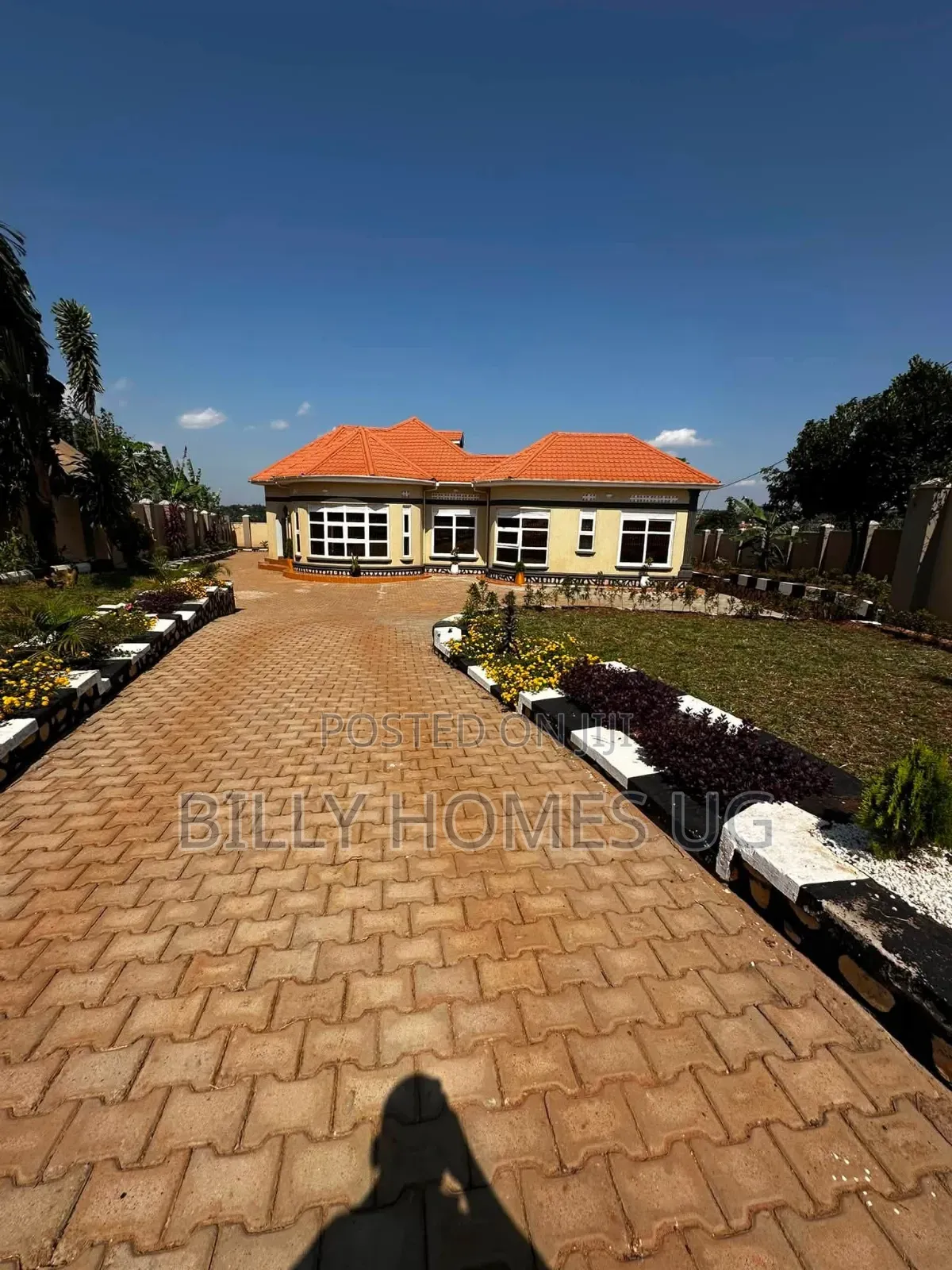 5bdrm Bungalow in Kira for sale in Kira