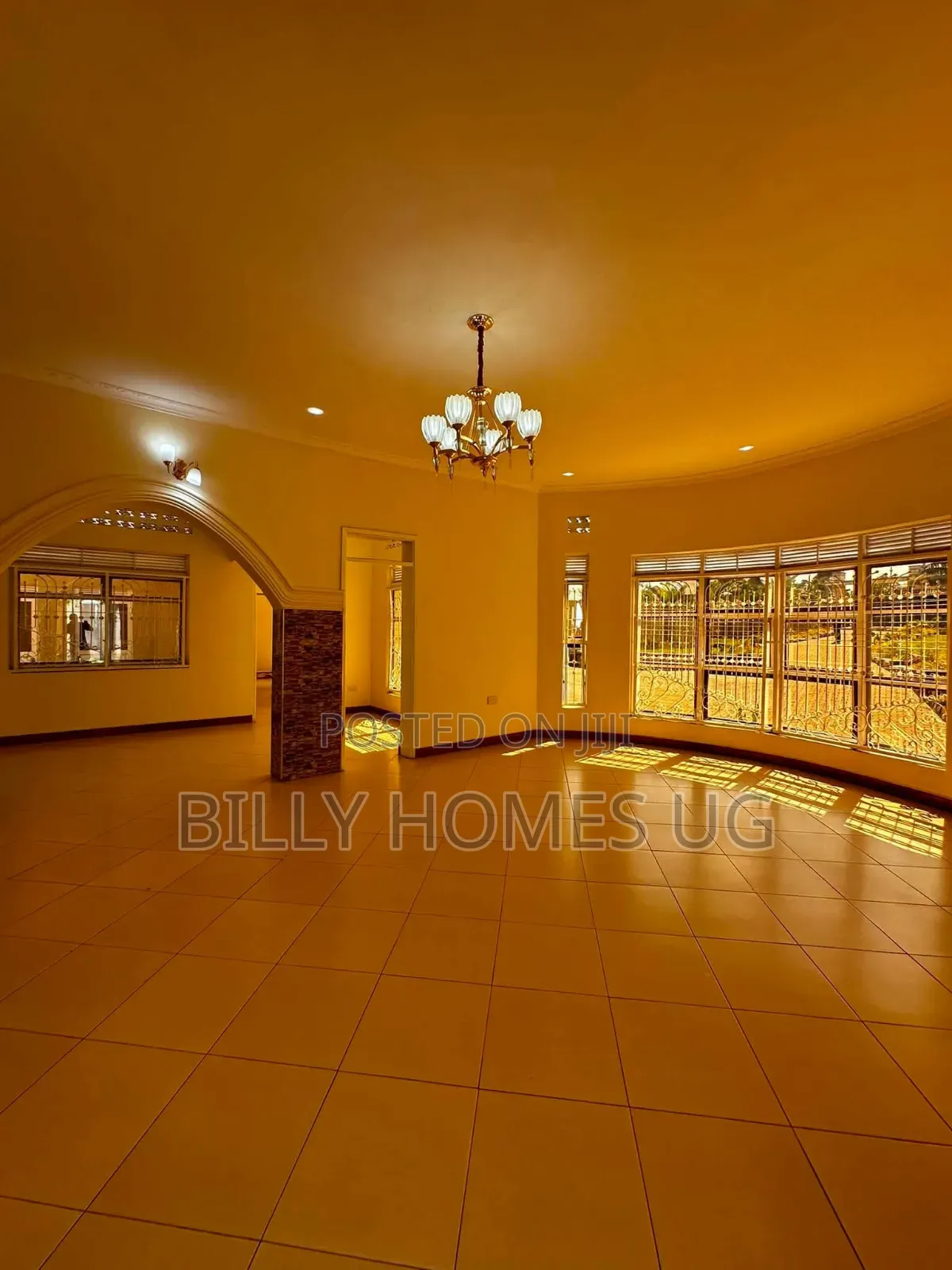 5bdrm Bungalow in Kira for sale in Kira