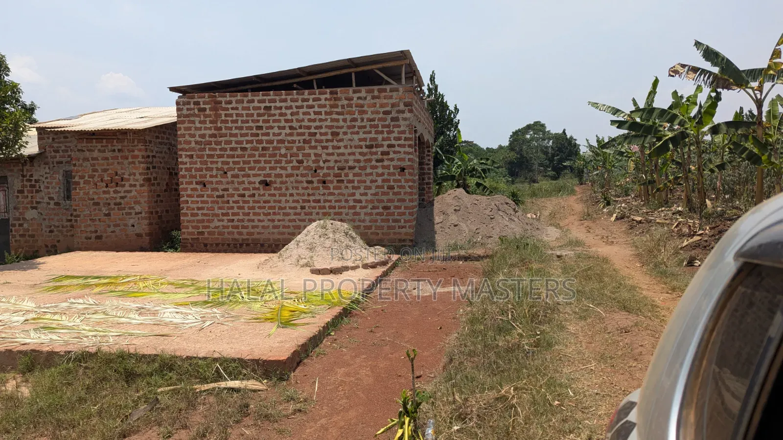 Plot for Sale in Matugga Kavule Town in Gombe