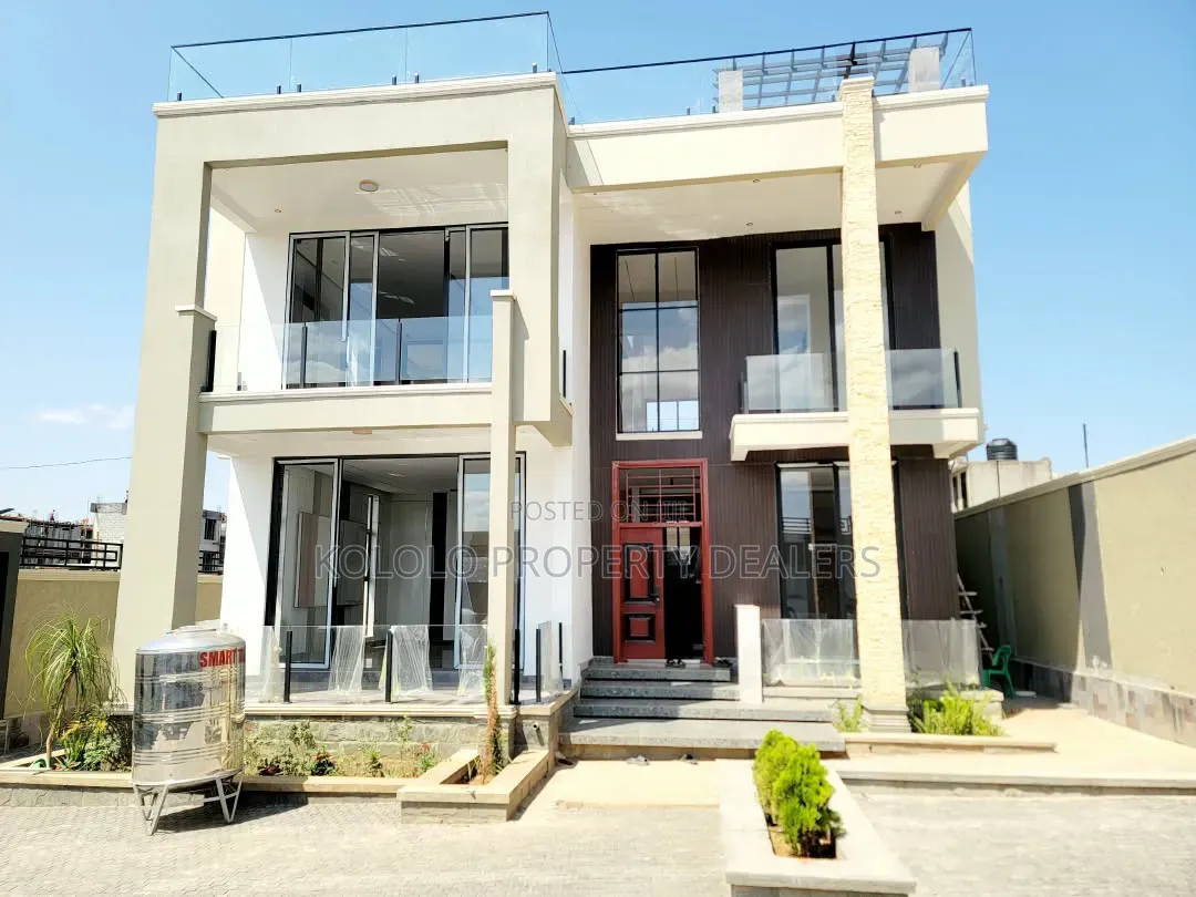 4bdrm Mansion in Munyonyo, Central Division for sale in Central Division