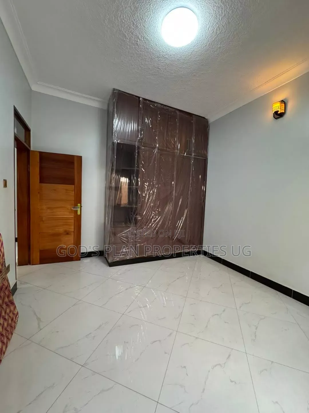 3bdrm Apartment in Kiwafu, Central Division for rent in Central Division