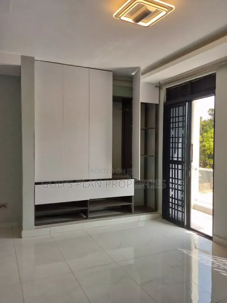 2bdrm Apartment in Lunguja Mengo, Central Division for rent in Central Division