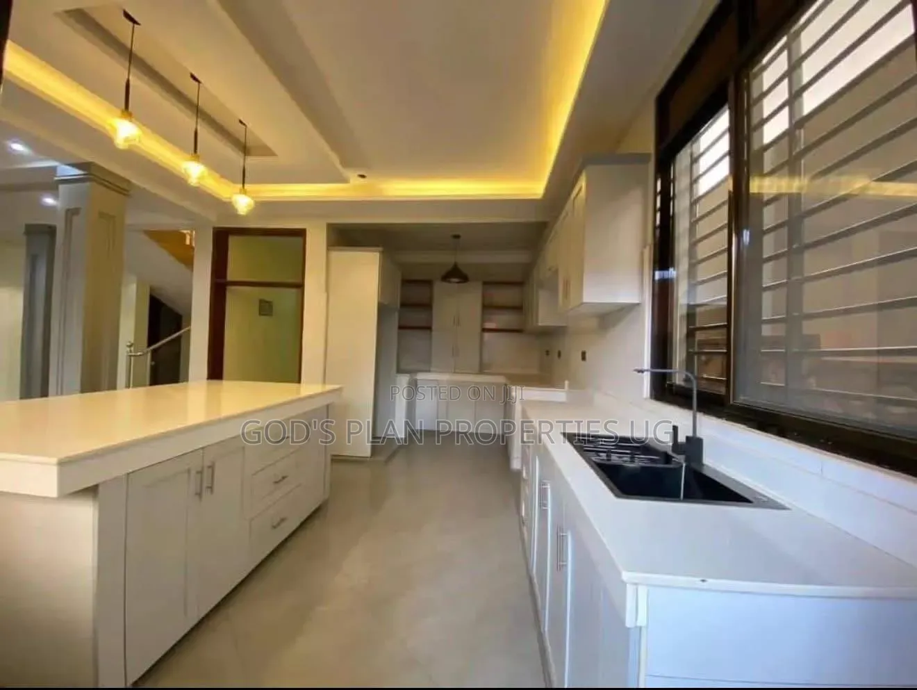 3bdrm Apartment in Muyenga Kiwafu, Central Division for rent in Central Division