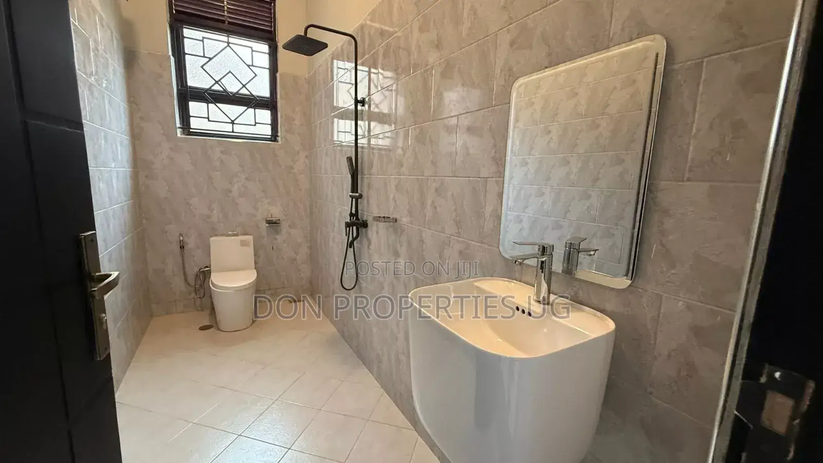 2bdrm Apartment in Muyenga Estate, Central Division for rent in Central Division