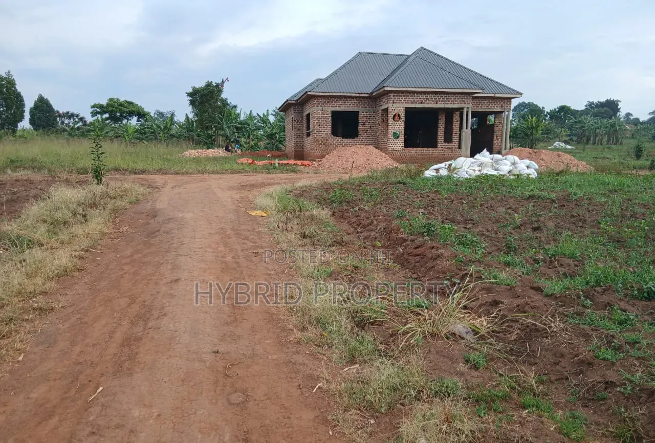 Prime Plots for Sale at Busukuma Land Estate Along Gayaza Road. in Busukuma