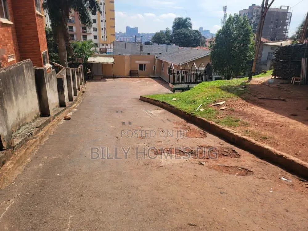 25decimals Prime Plot for Sale in Kamwokya-Mawanda Road in Central Division