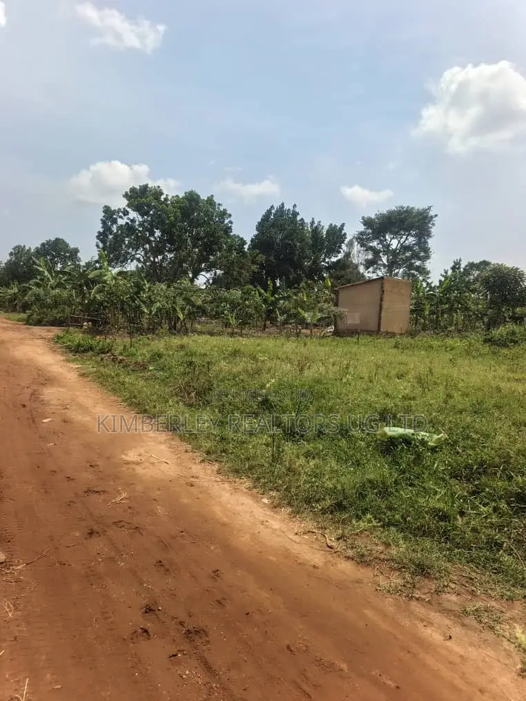 Plot for Sale – Wakiso Nampuuga in Wakiso / Wakiso