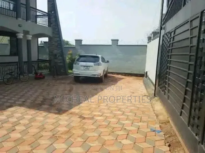 4bdrm House in Mpelerwe Kitagobwa, Kawempe for sale in Kawempe