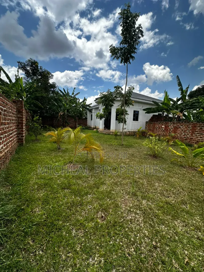 3bdrm House in Gayaza Kiwenda 155M, Kawempe for sale in Kawempe