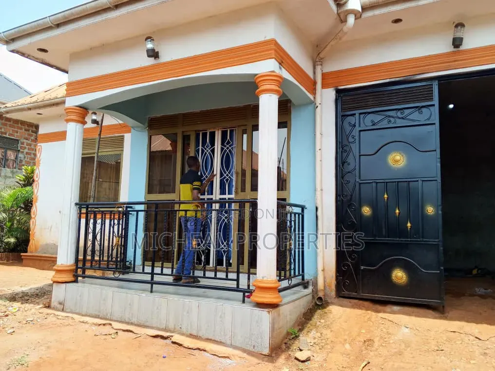 3bdrm House in Kitemu Masaka Rd At, Kawempe for sale in Kawempe